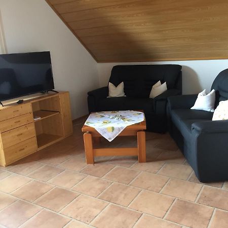 Ferienwohnung Wiesinger 温德尔斯巴赫 外观 照片